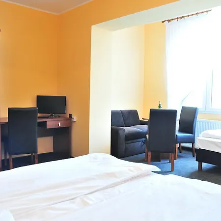 Toreja 3* קרפאז'