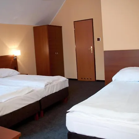 Toreja 3* קרפאז'